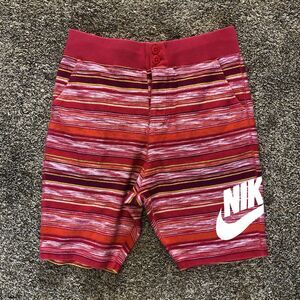 Vintage 1994 Nike FC Mens Red Multi Color Striped Shorts 100% Cotton L‎